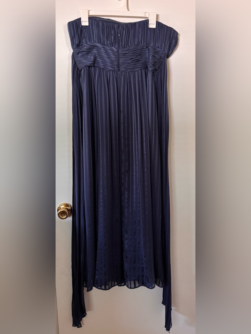 BCBGMaxAzria Navy Ruched Evening Gown Cocktail Bridesmaid Deep Blue Dress - Picture 3 of 8